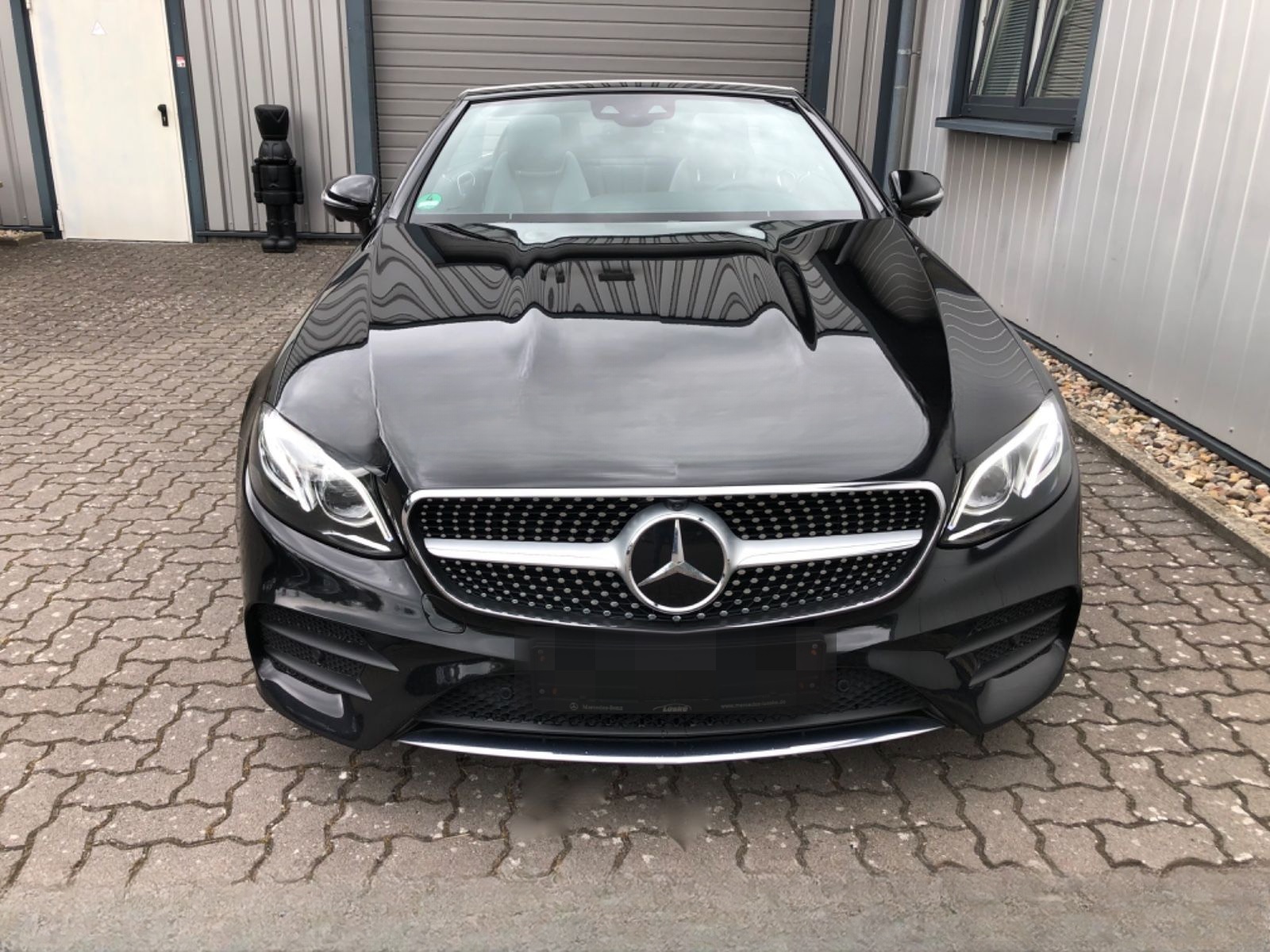 Mercedes-Benz E 300 d Cabrio AMG LINE foto 2