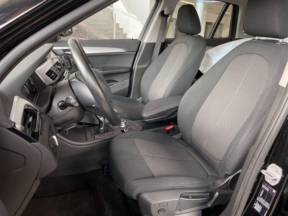 BMW X1 sDrive 18 i Advantage LED AppleCar 8-Fach PDC foto 5