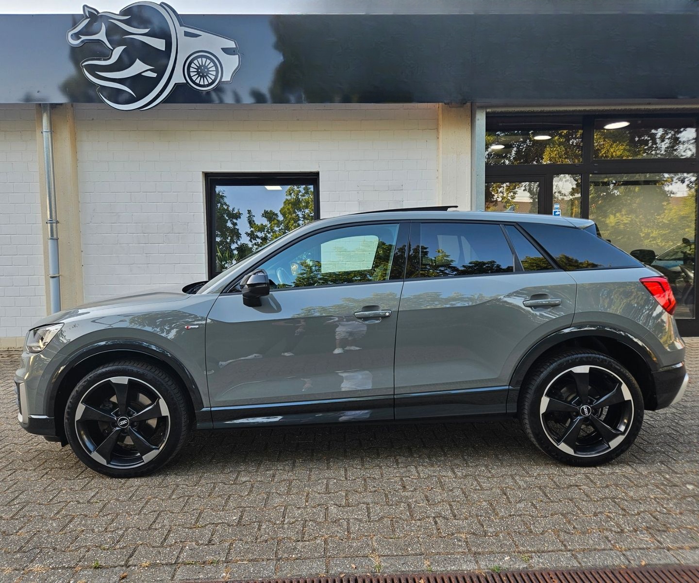 Audi Q2 QUATTRO design BANG OLUFSEN PANORAMA VOLL TOP foto 11