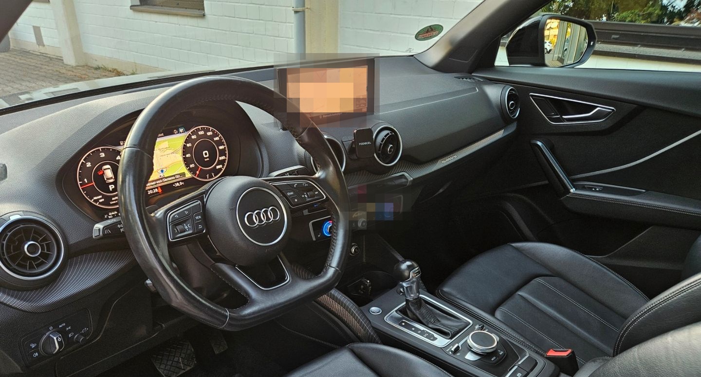 Audi Q2 QUATTRO design BANG OLUFSEN PANORAMA VOLL TOP foto 13