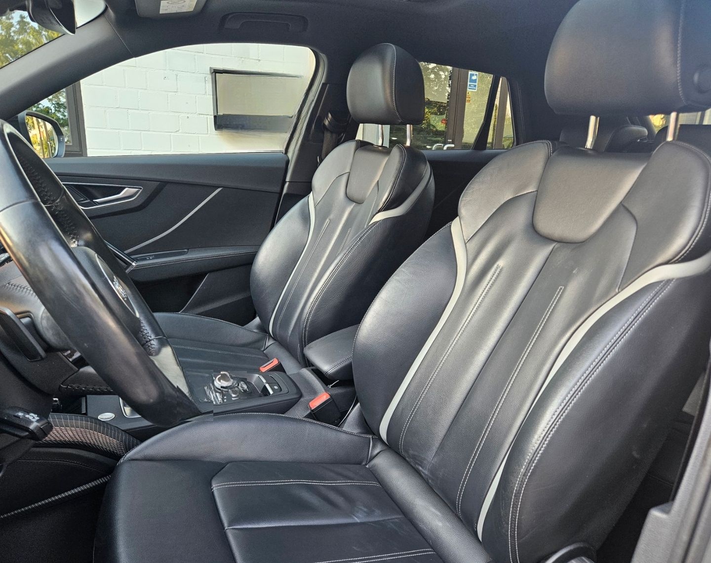 Audi Q2 QUATTRO design BANG OLUFSEN PANORAMA VOLL TOP foto 14