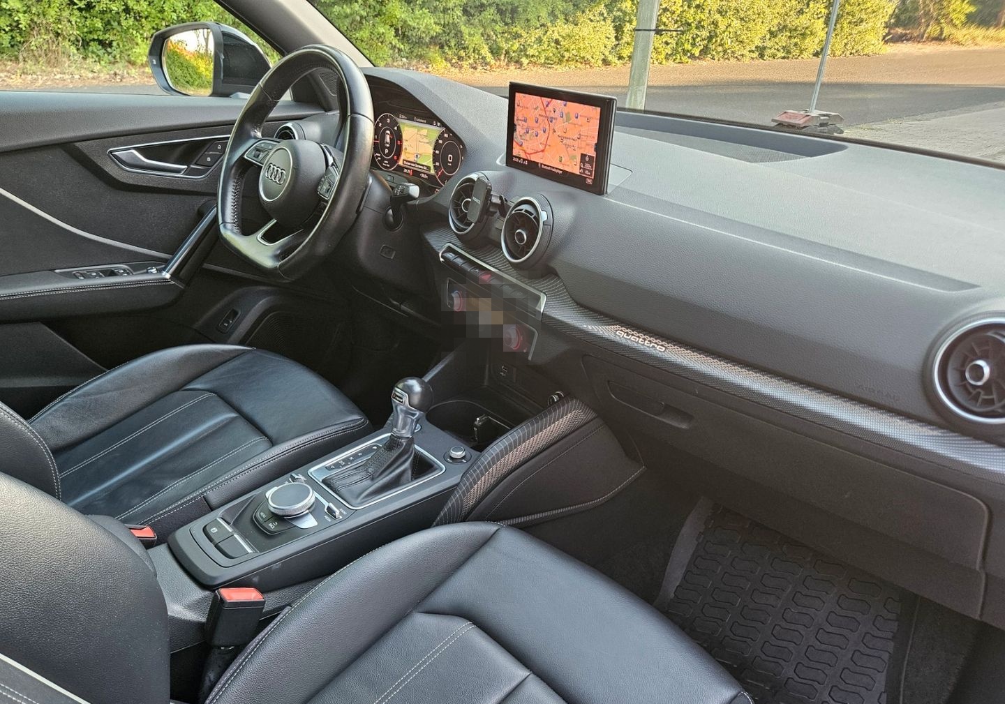 Audi Q2 QUATTRO design BANG OLUFSEN PANORAMA VOLL TOP foto 18