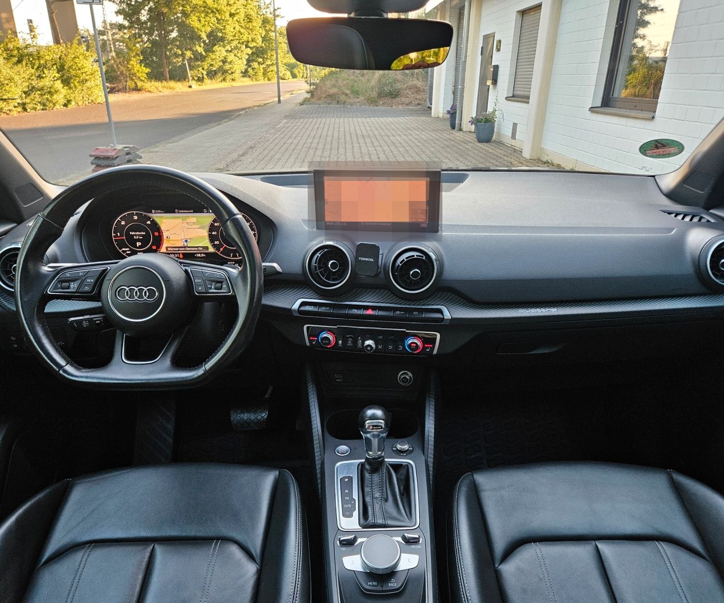 Audi Q2 QUATTRO design BANG OLUFSEN PANORAMA VOLL TOP foto 22