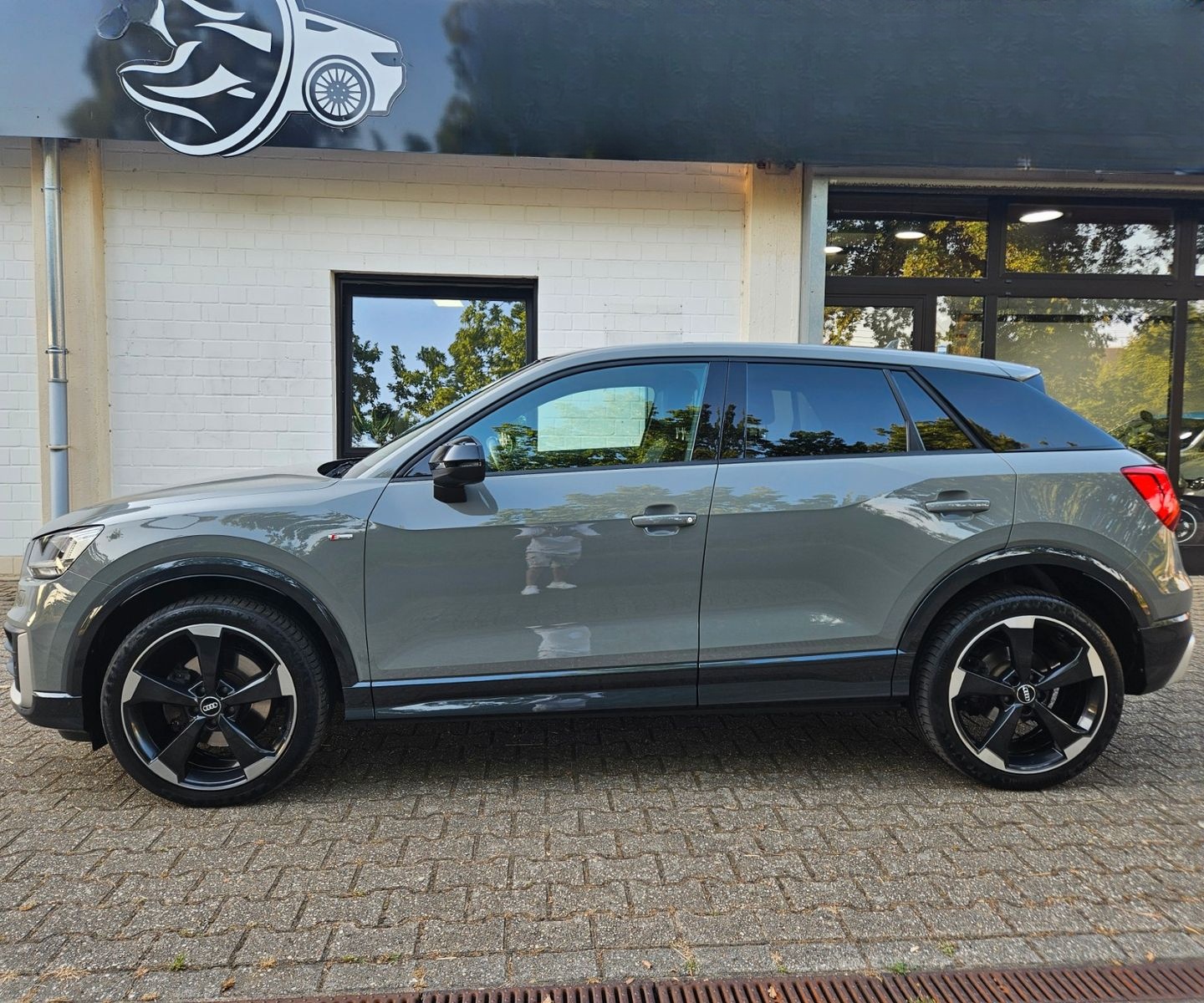 Audi Q2 QUATTRO design BANG OLUFSEN PANORAMA VOLL TOP foto 4