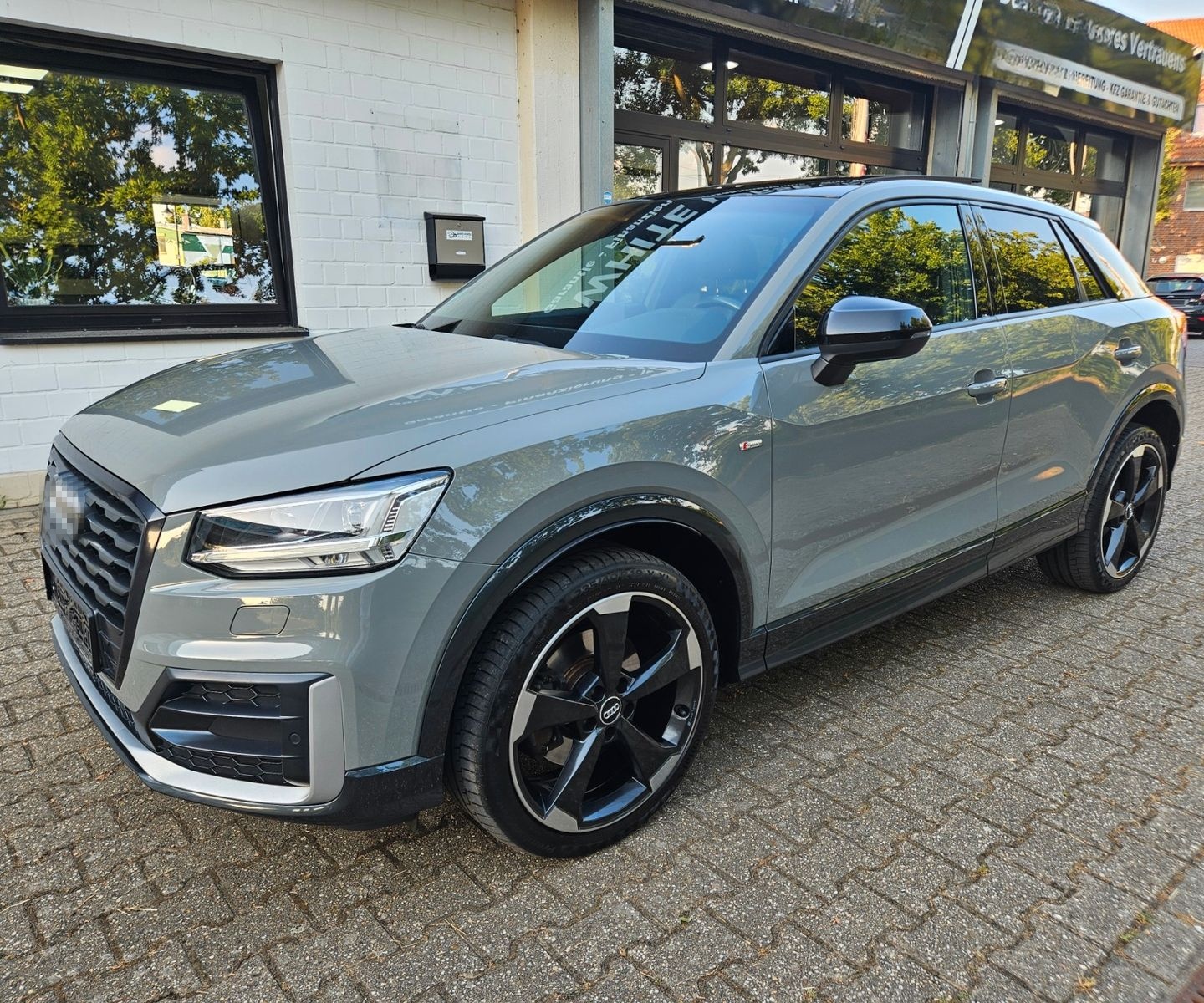 Audi Q2 QUATTRO design BANG OLUFSEN PANORAMA VOLL TOP foto 10