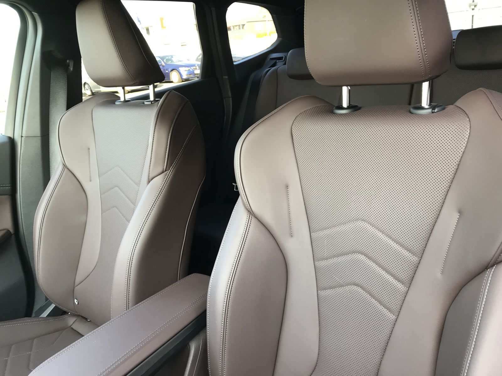 BMW X1 xDrive23d DAB LED RFK AHK el. Sitze PDC foto 8