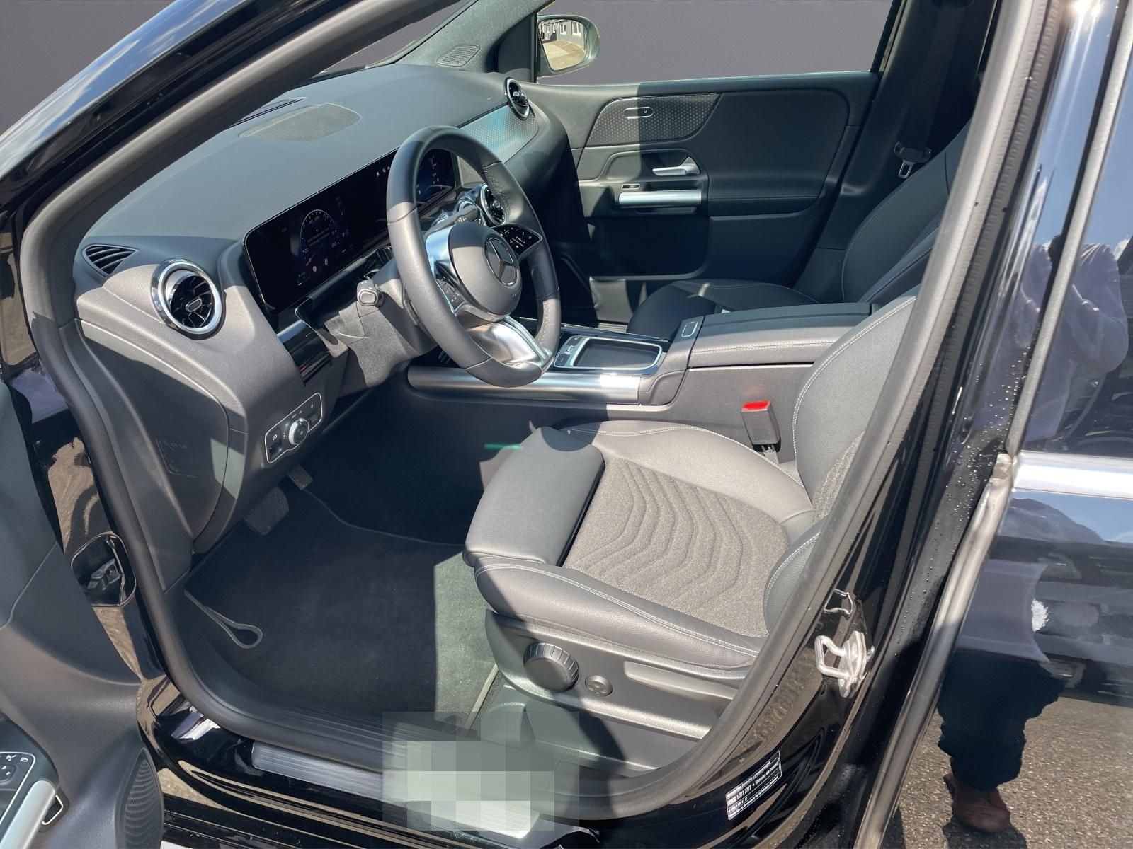 Mercedes-Benz B 180 1.3 CGI DCT *Navi/LED/PDC/RFK/SHZ* foto 12