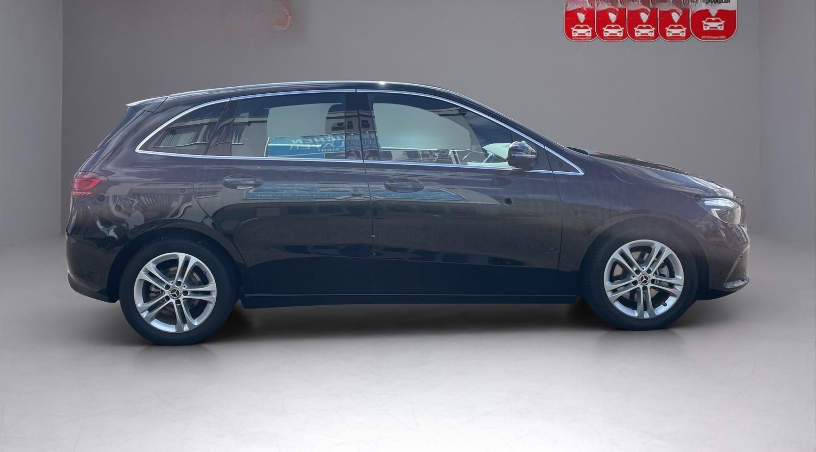 Mercedes-Benz B 180 1.3 CGI DCT *Navi/LED/PDC/RFK/SHZ* foto 7