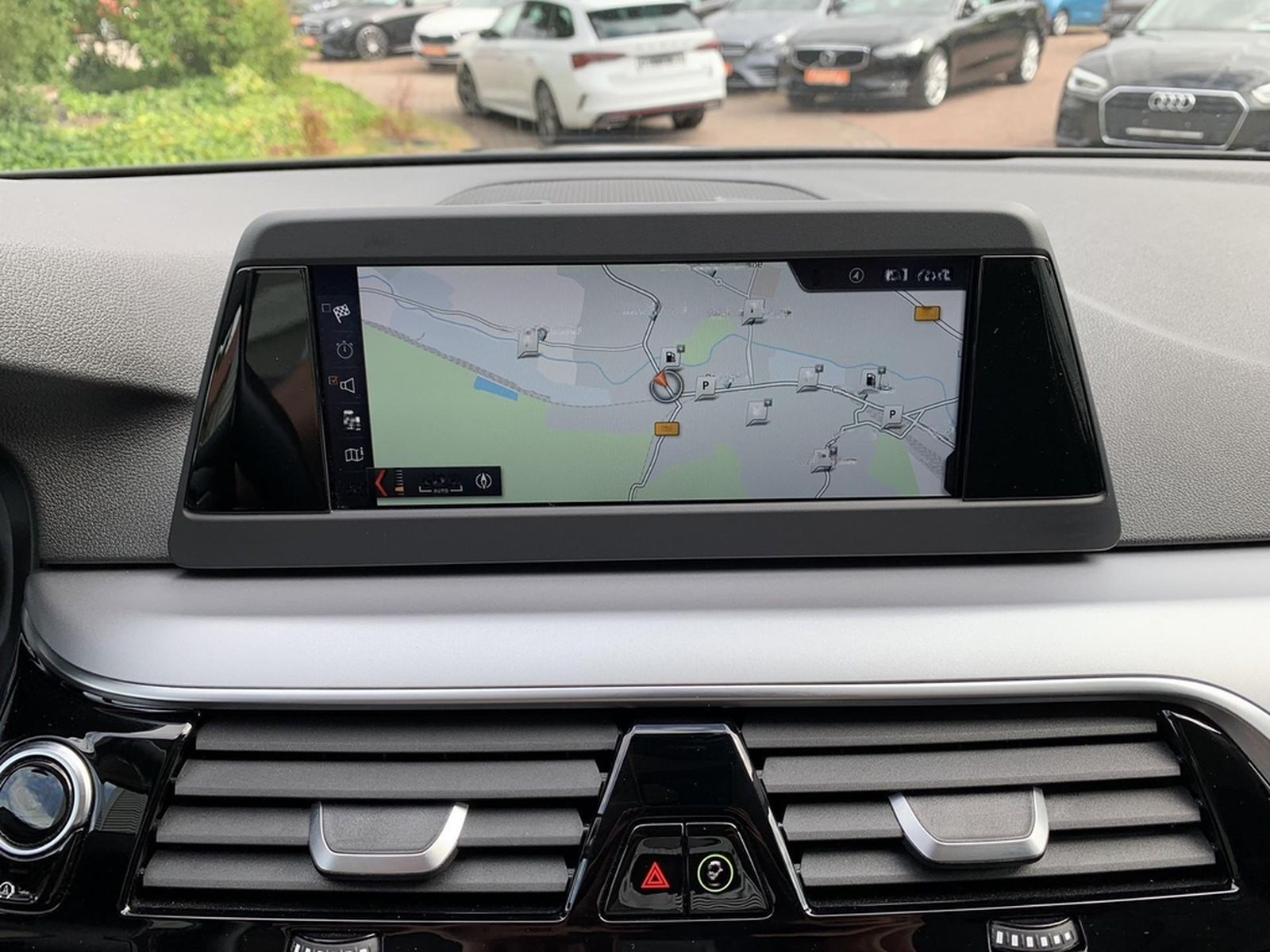BMW 520i Limousine Voll-LED+Navi+Klimaaut+Sitzhzg foto 15