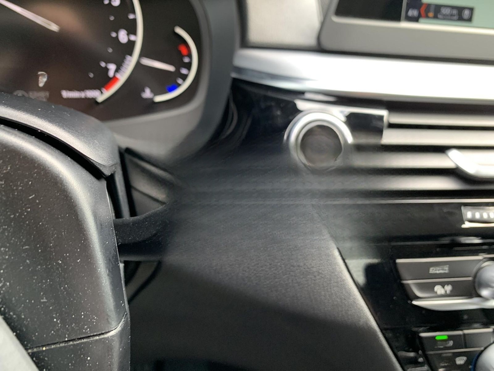BMW 520i Limousine Voll-LED+Navi+Klimaaut+Sitzhzg foto 20
