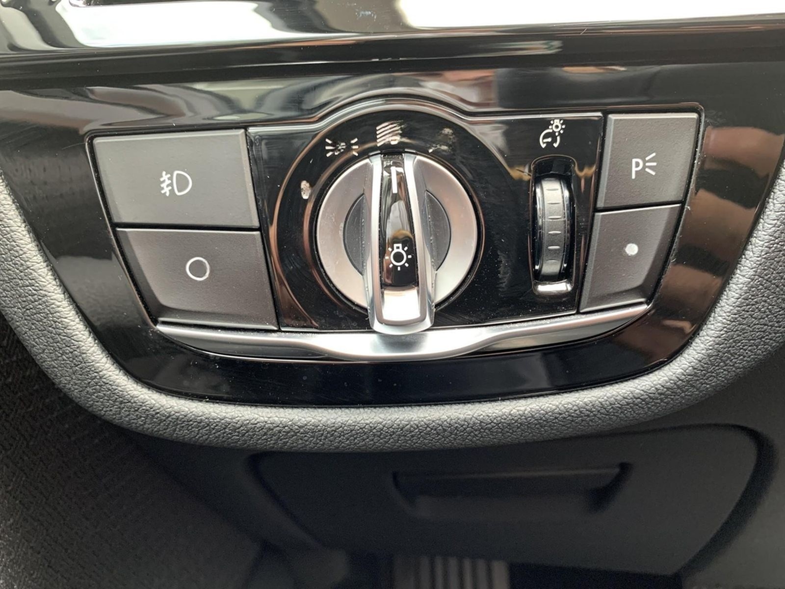BMW 520i Limousine Voll-LED+Navi+Klimaaut+Sitzhzg foto 25