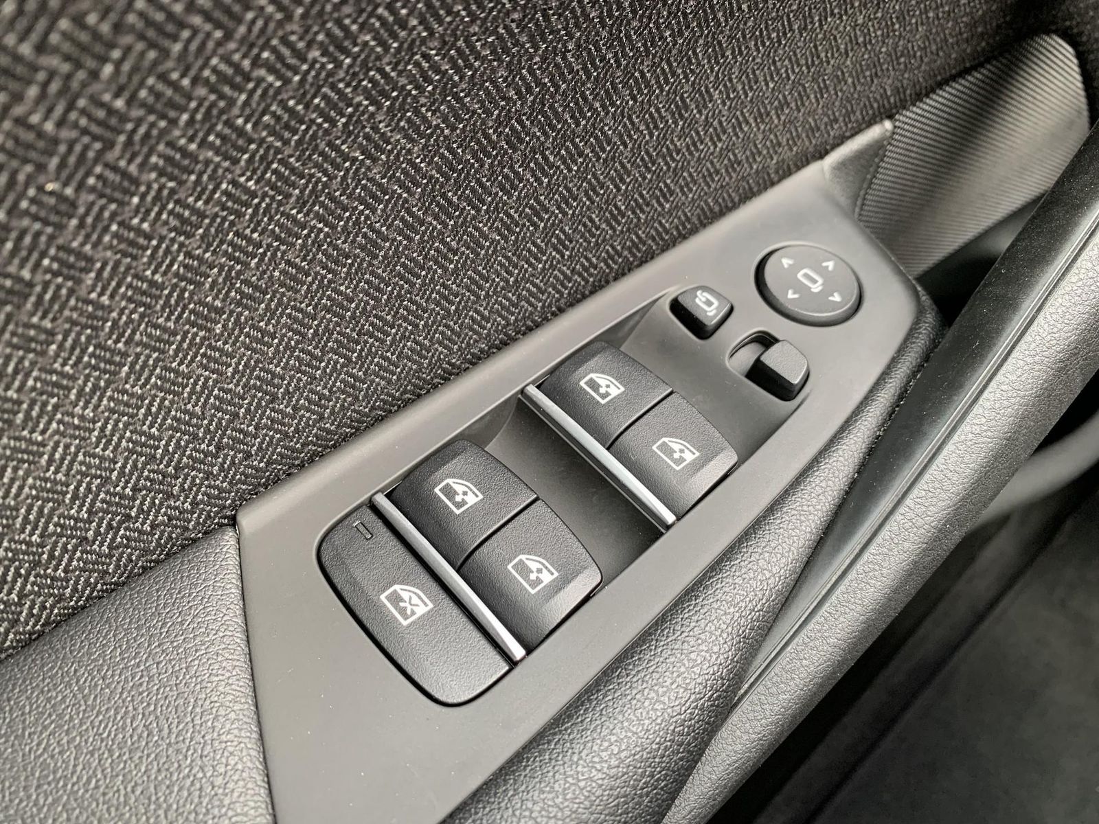 BMW 520i Limousine Voll-LED+Navi+Klimaaut+Sitzhzg foto 26