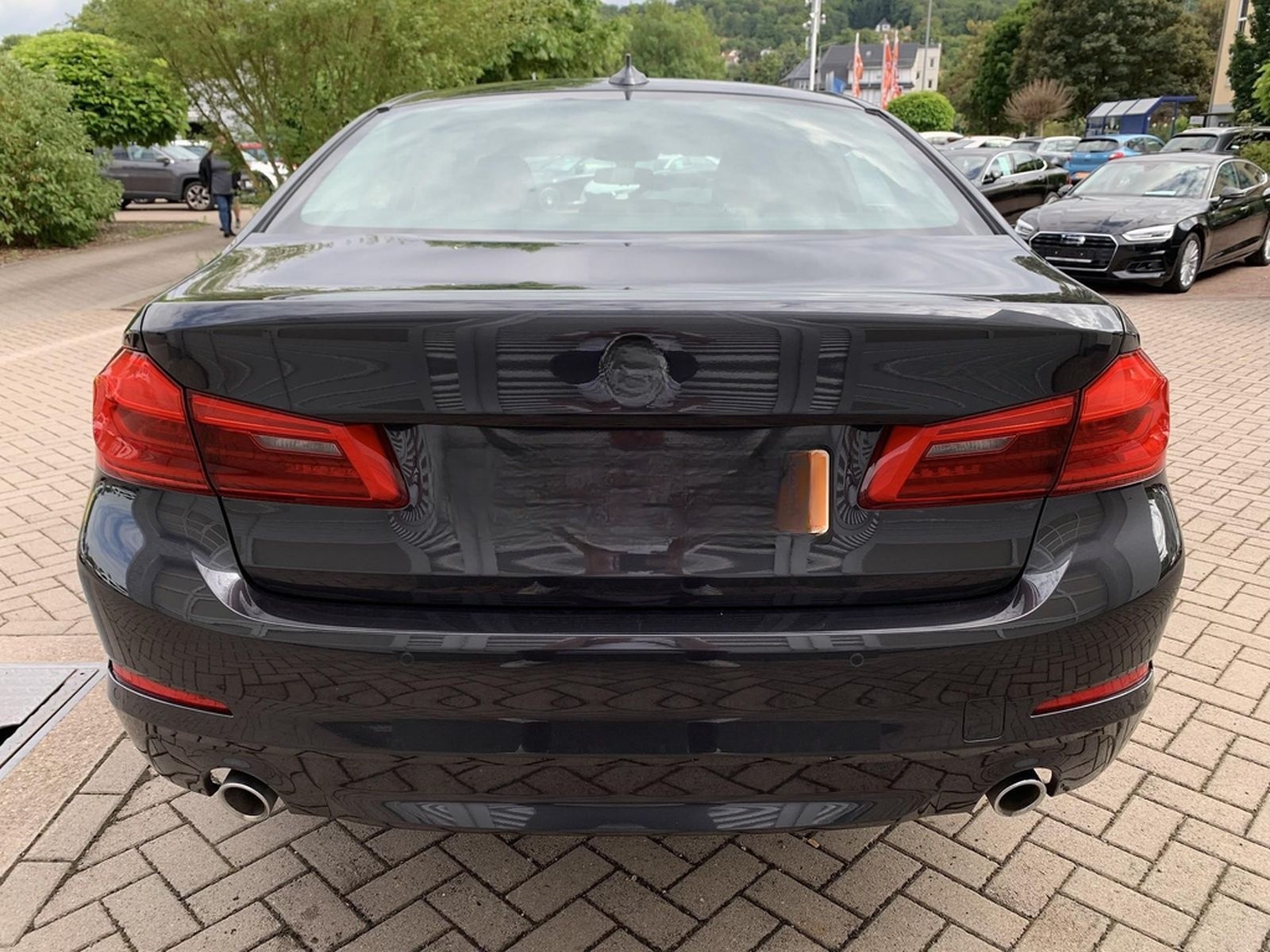BMW 520i Limousine Voll-LED+Navi+Klimaaut+Sitzhzg foto 29