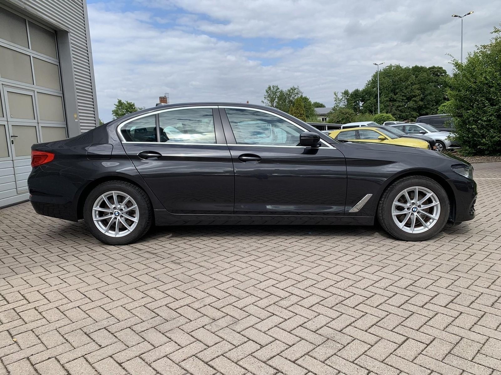 BMW 520i Limousine Voll-LED+Navi+Klimaaut+Sitzhzg foto 4