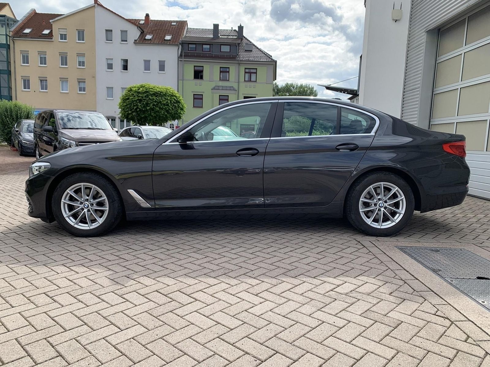 BMW 520i Limousine Voll-LED+Navi+Klimaaut+Sitzhzg foto 8