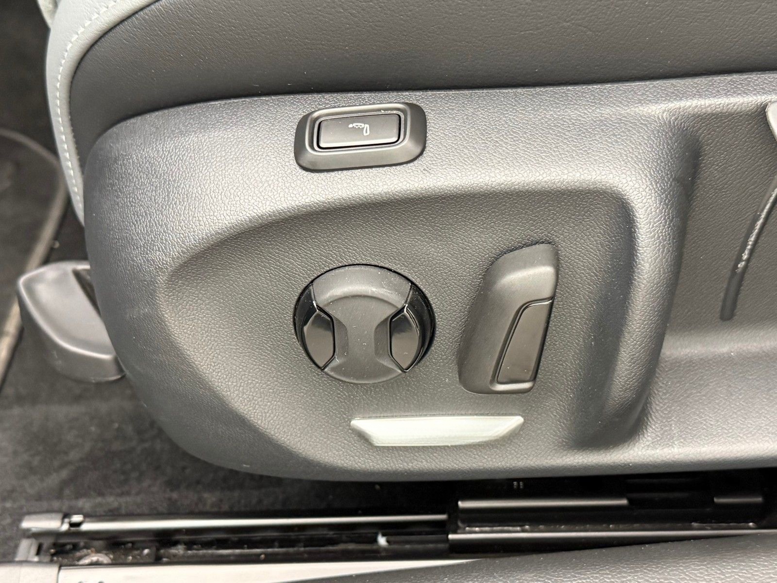 Volkswagen Passat Variant PA 1.5 eHybrid DSG BusinessKomfor foto 5