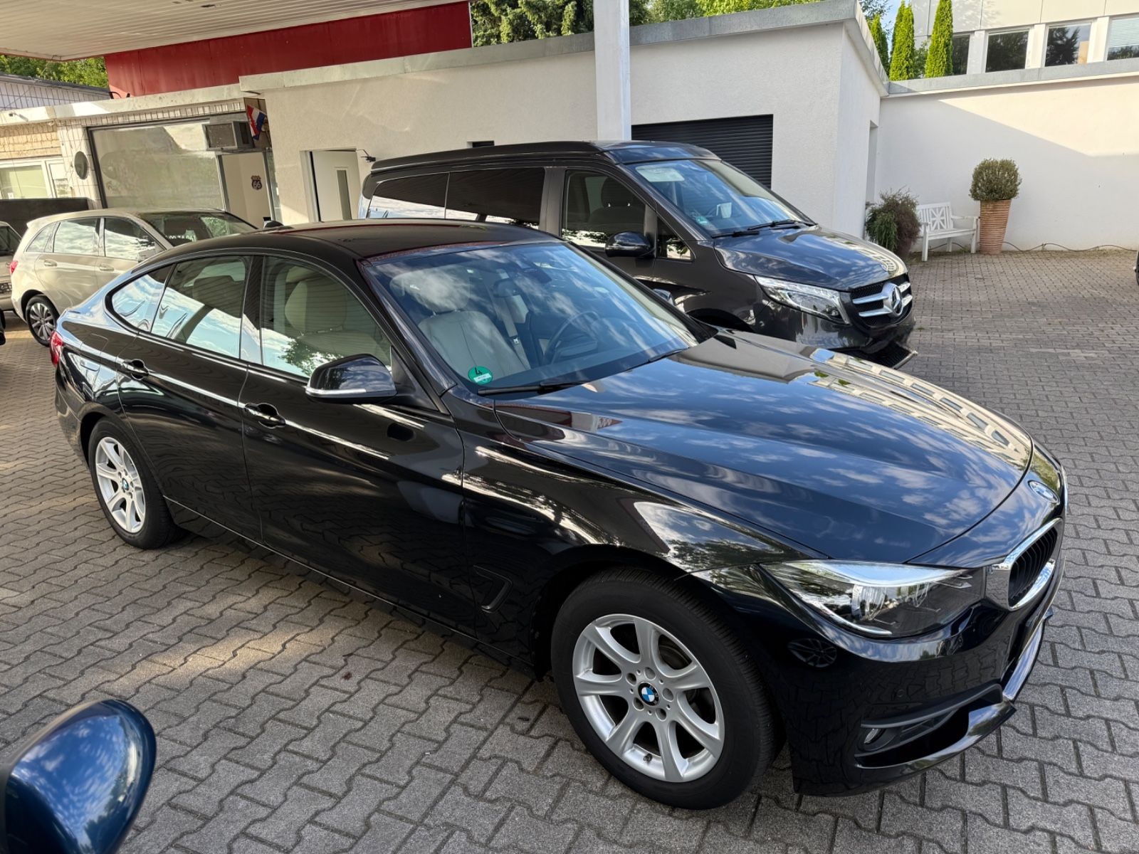 BMW 3 Gran Turismo 320 i xDrive Advantage foto 8
