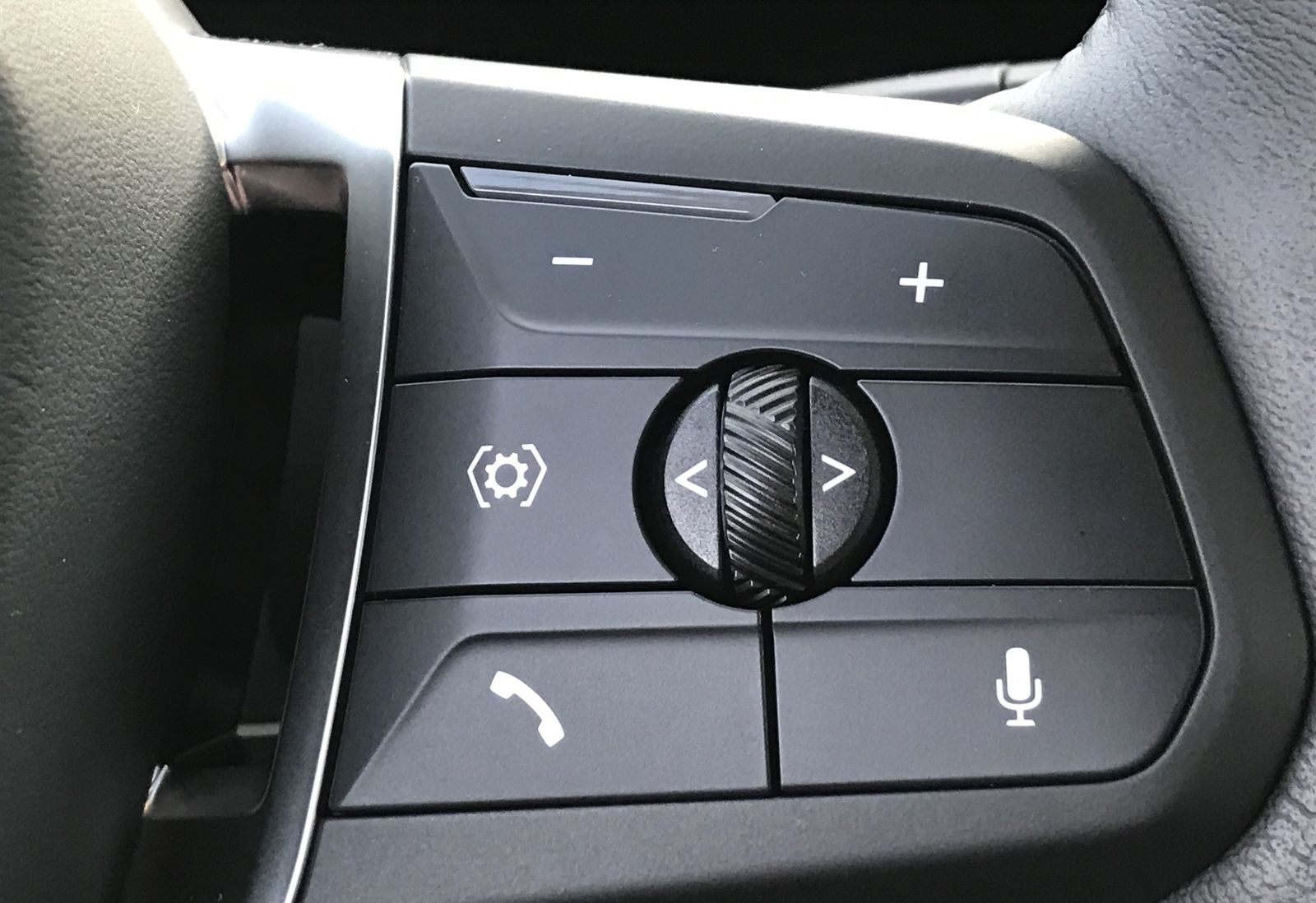 BMW X1 xDrive23d DAB LED RFK AHK el. Sitze PDC foto 14