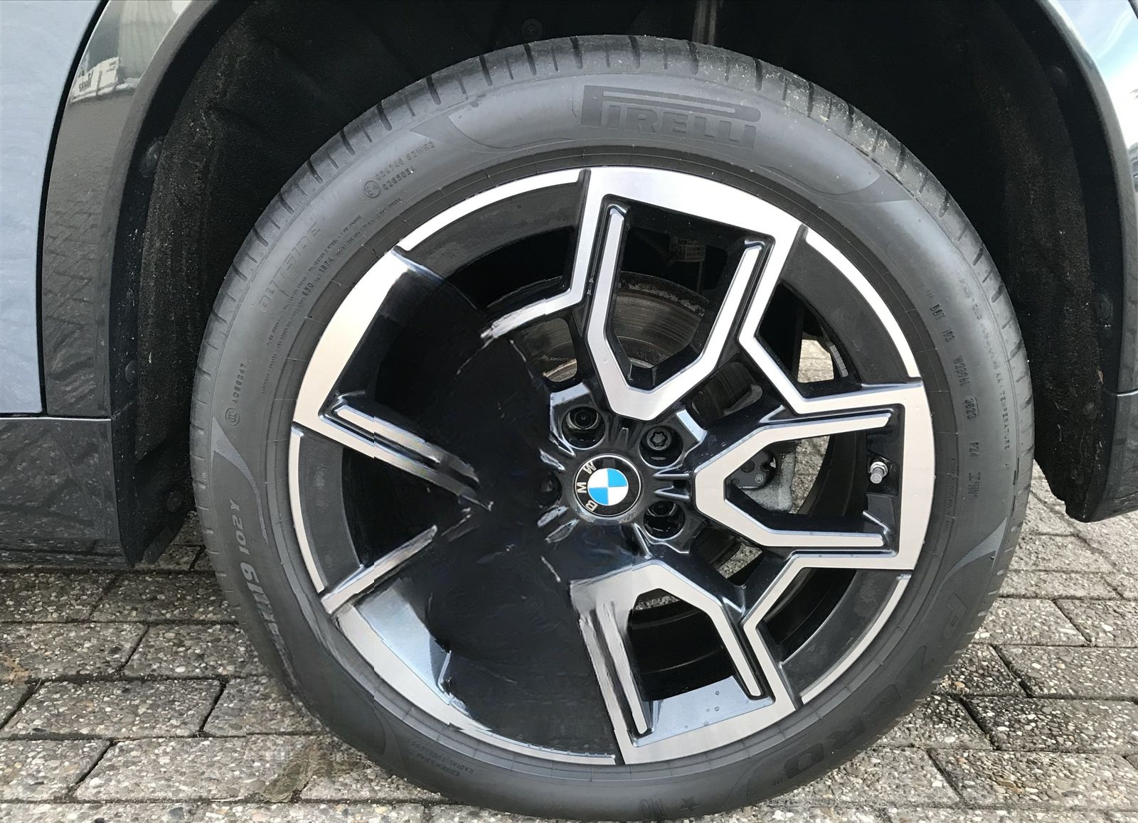 BMW X1 xDrive23d DAB LED RFK AHK el. Sitze PDC foto 25