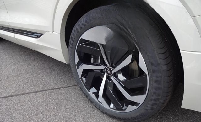 Audi e-tron Sportback S line 50 ACC HUD B&O MATRIX NA foto 2