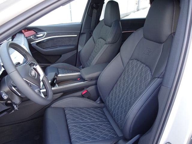 Audi e-tron Sportback S line 50 ACC HUD B&O MATRIX NA foto 5