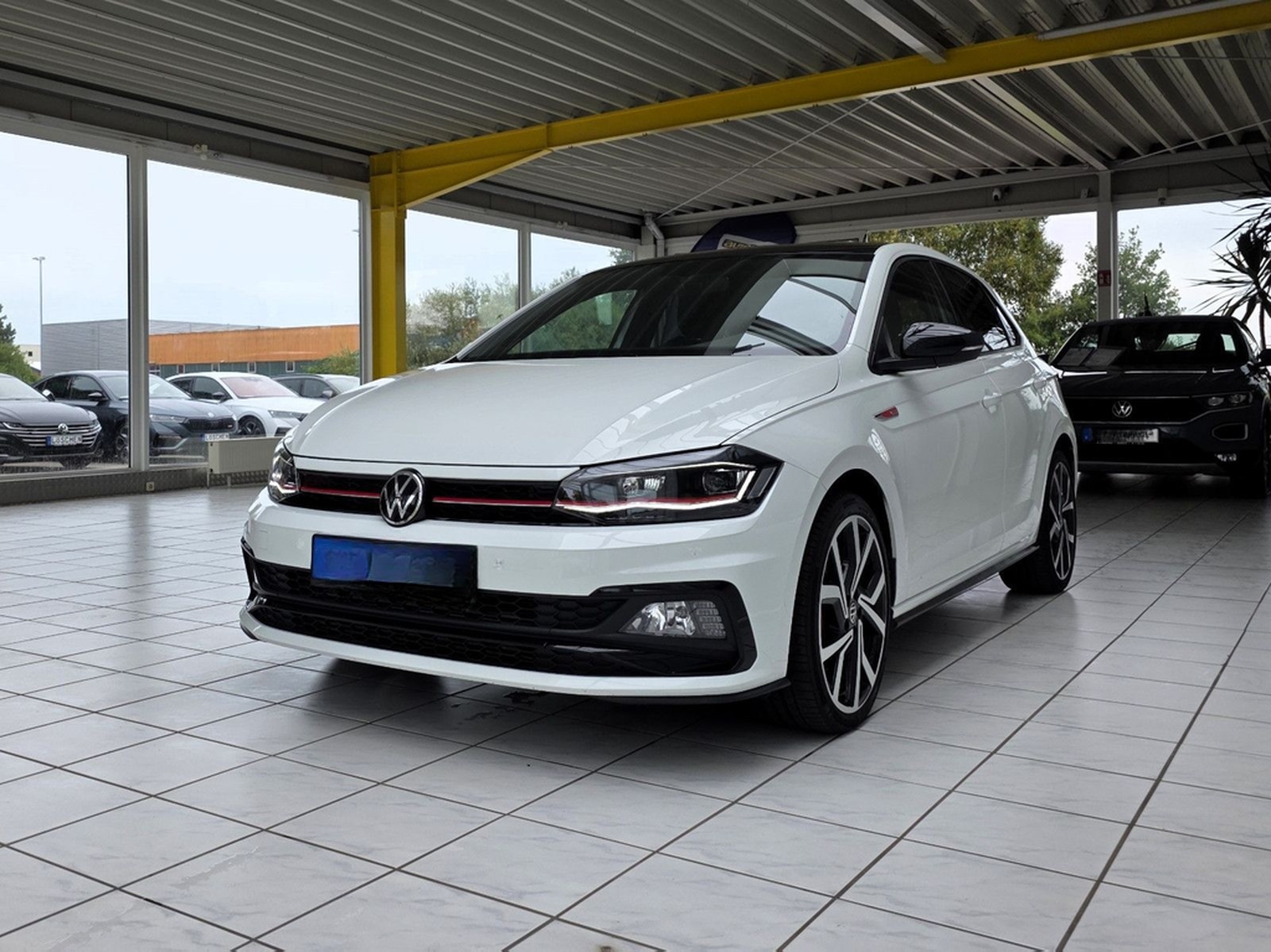 Volkswagen Polo VI GTI AppConnect Navigation Rückfahrkamera foto 2