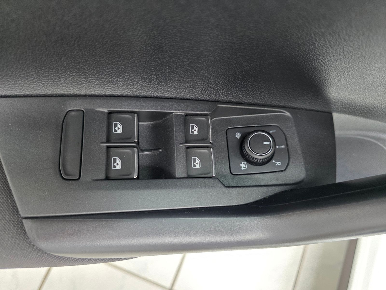 Volkswagen Polo VI GTI AppConnect Navigation Rückfahrkamera foto 13