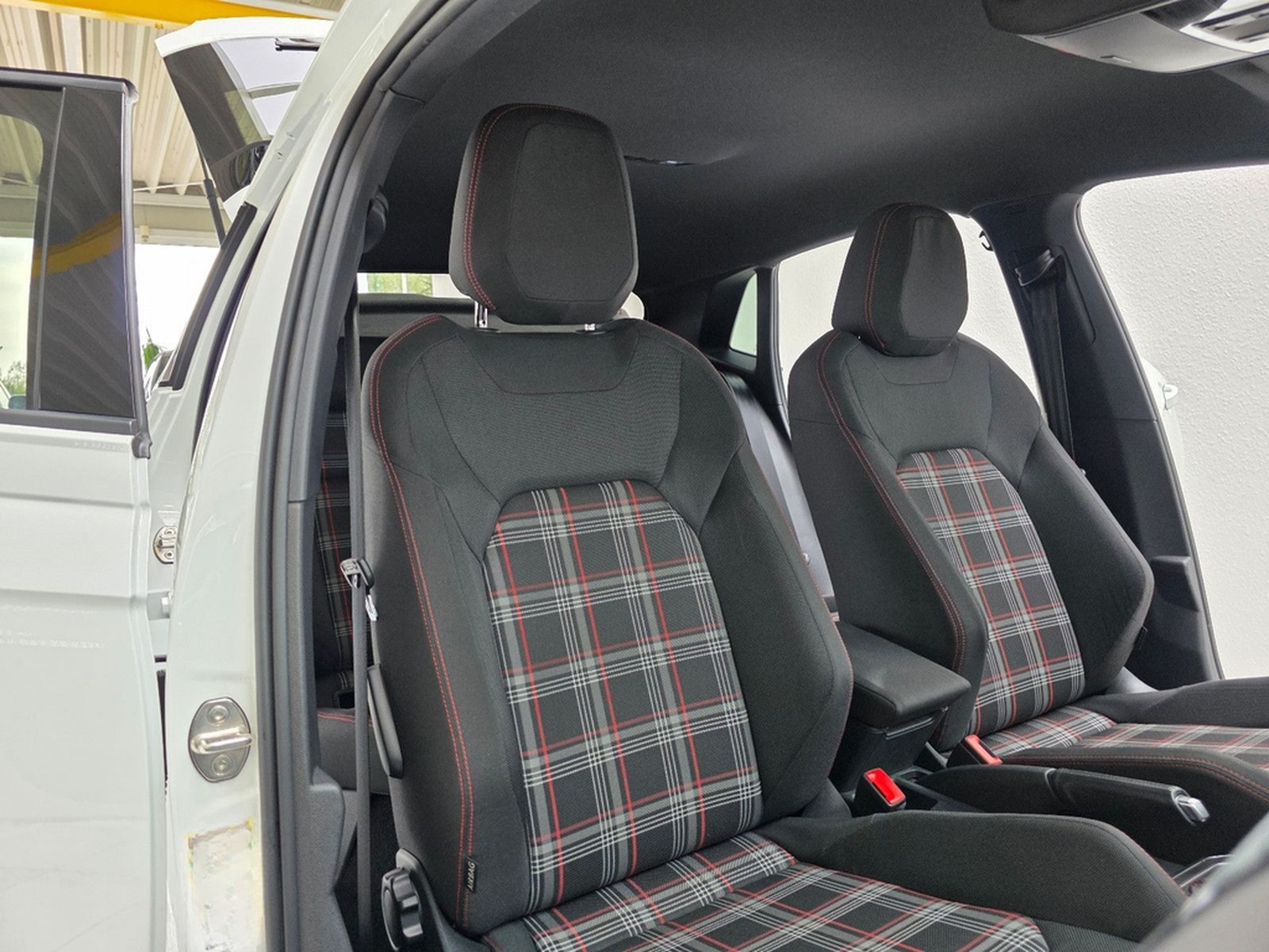 Volkswagen Polo VI GTI AppConnect Navigation Rückfahrkamera foto 19