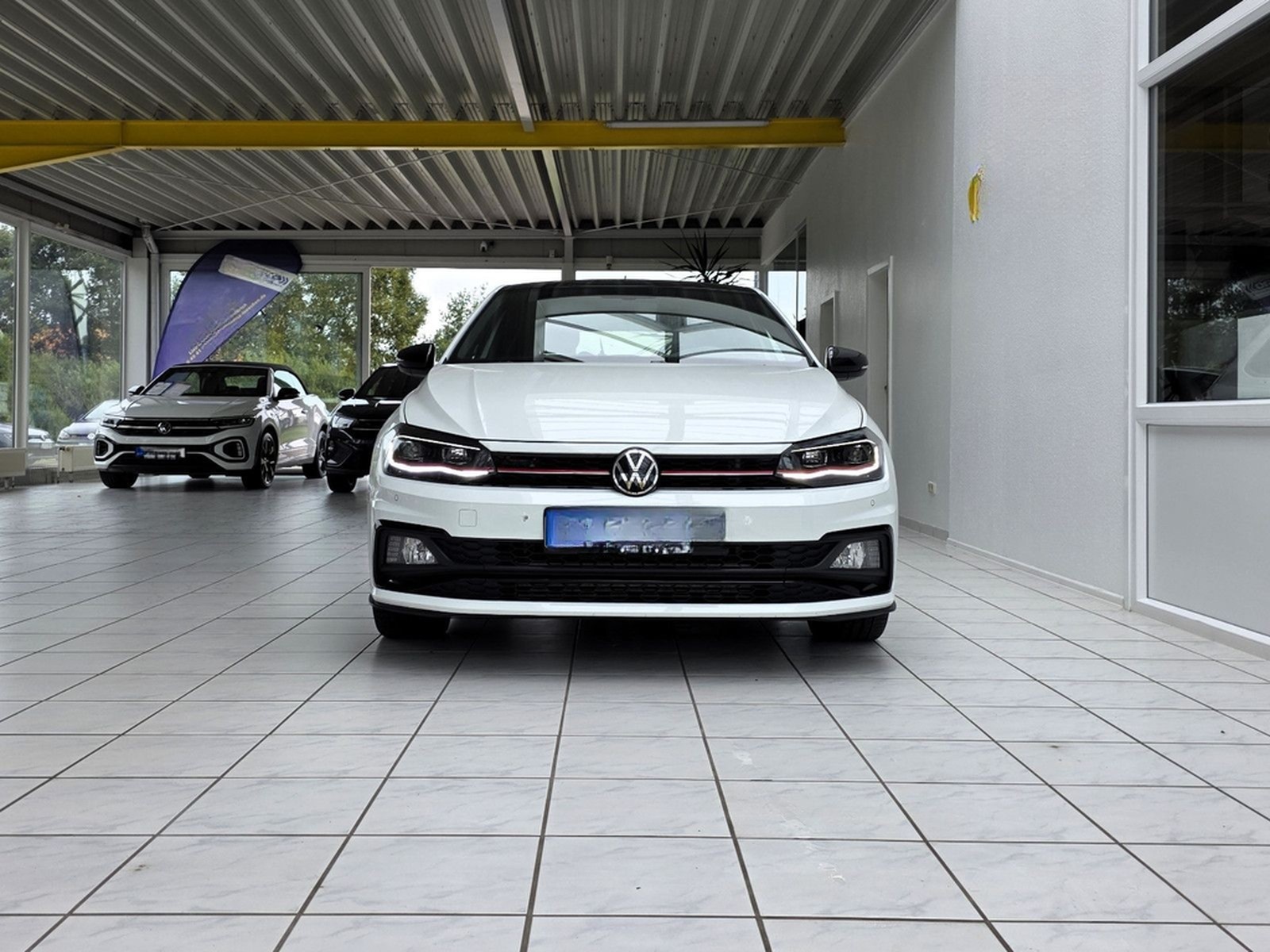 Volkswagen Polo VI GTI AppConnect Navigation Rückfahrkamera foto 3