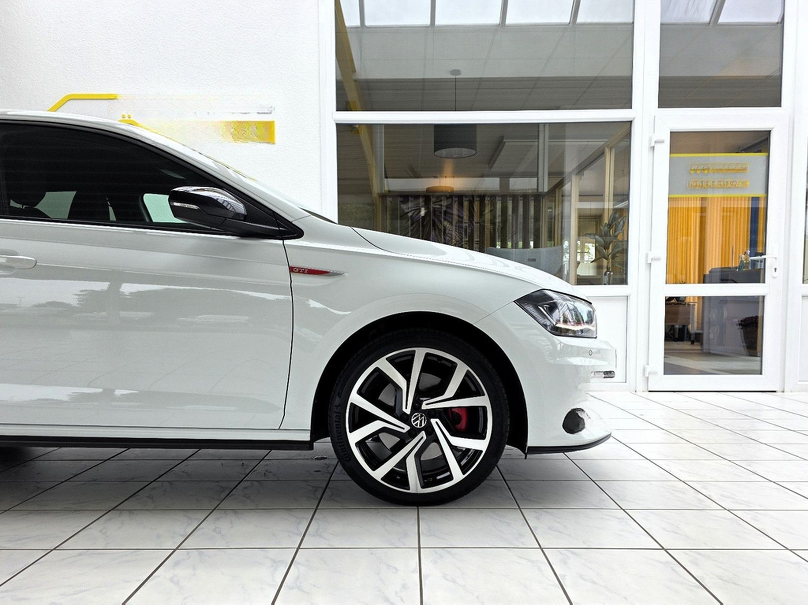 Volkswagen Polo VI GTI AppConnect Navigation Rückfahrkamera foto 5