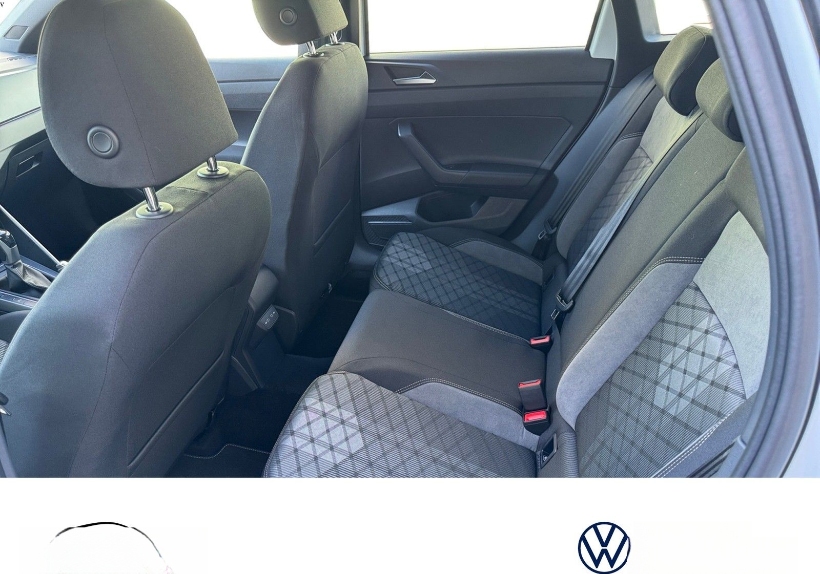 Volkswagen Taigo R-Line 1.5 TSI DSG AHK+NAVI+KAMERA foto 16