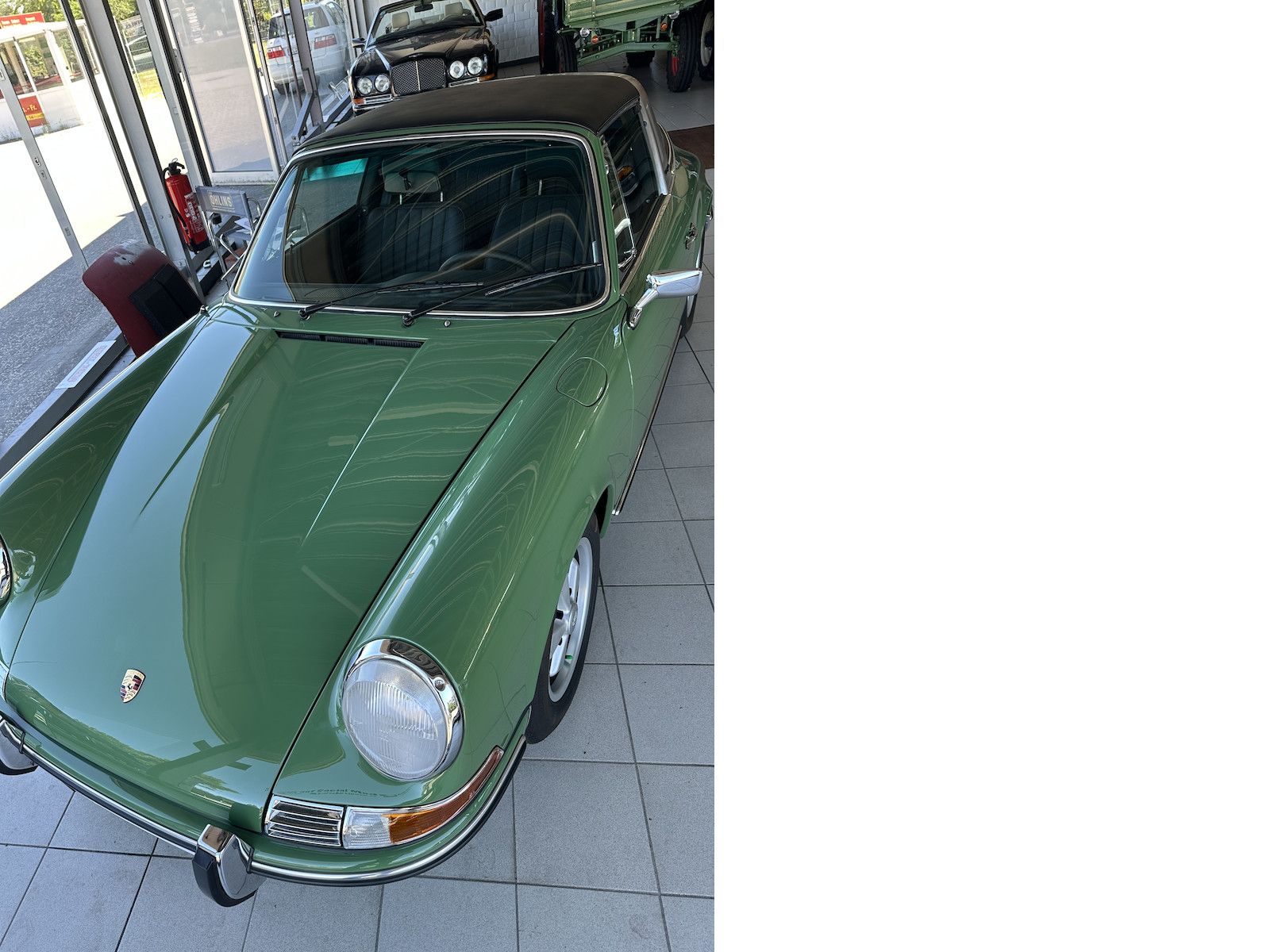 Porsche 911 T Targa 2.4 Ölklappe UNIKAT Note1 buschgrün foto 8