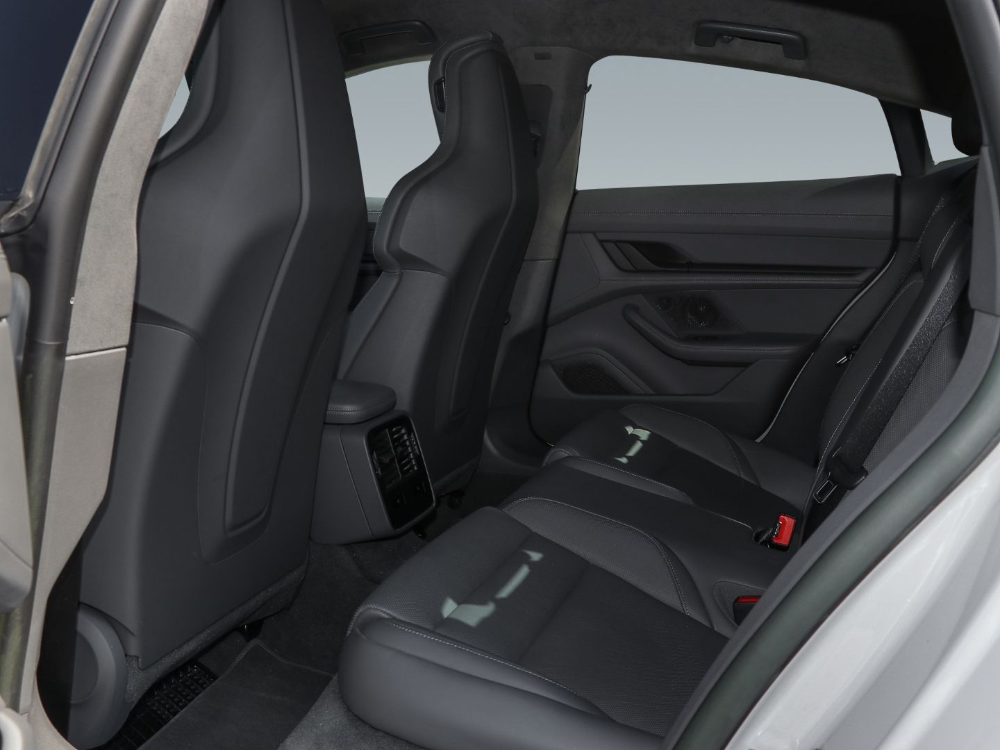 Porsche Taycan GTS Surround-View InnoDrive Sitzbelüftung foto 16