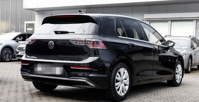 Volkswagen Golf VIII 1,5 TSI Style ACC Navi R-Kamera LED 17 foto 2