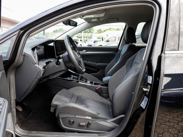 Volkswagen Golf VIII 1,5 TSI Style ACC Navi R-Kamera LED 17 foto 3