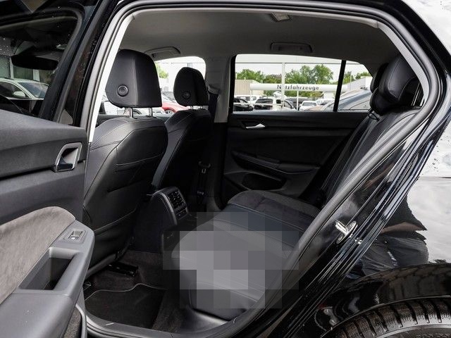Volkswagen Golf VIII 1,5 TSI Style ACC Navi R-Kamera LED 17 foto 10