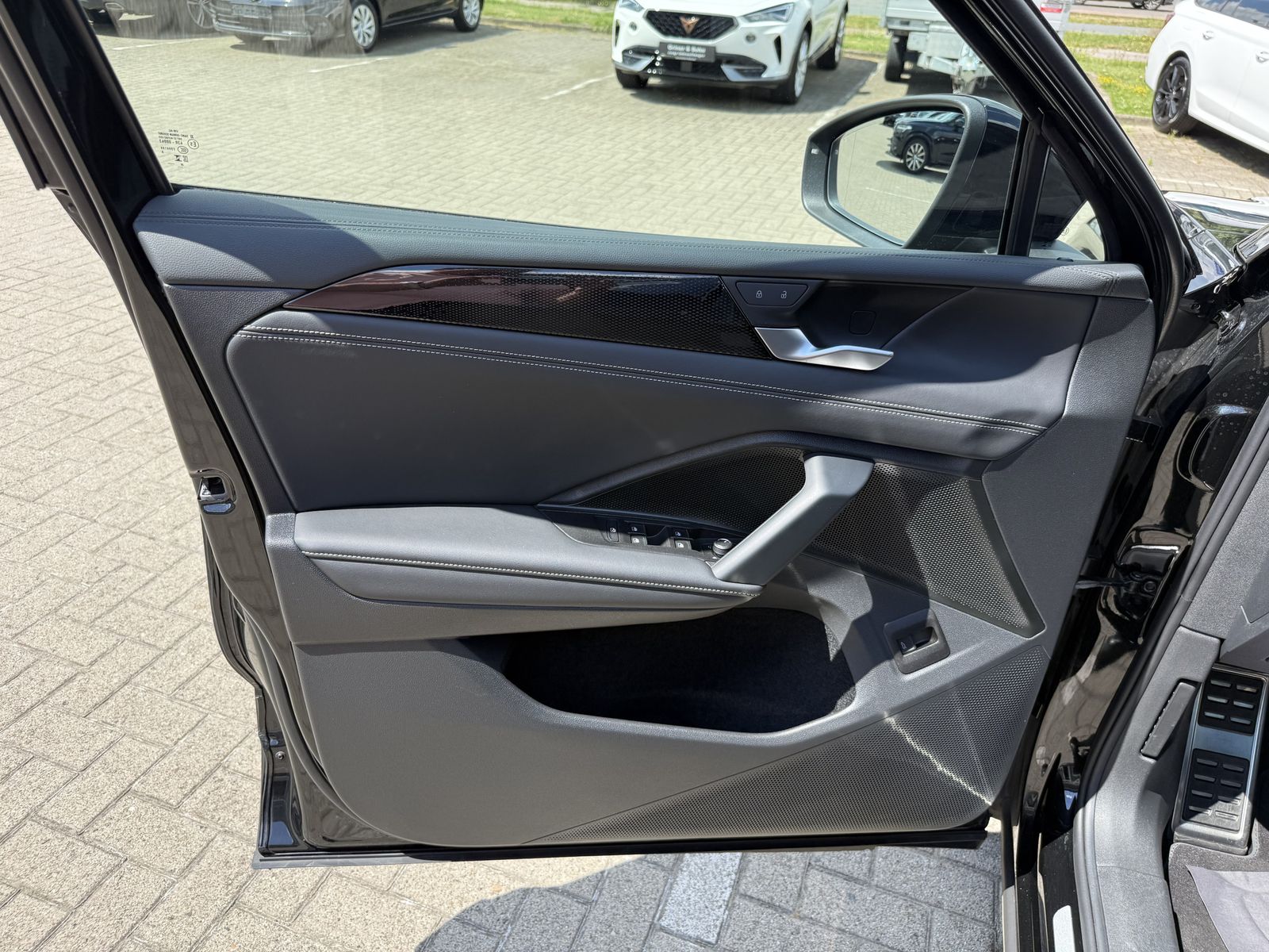 Volkswagen Tiguan 1.5 eTSI Goal,360°,Matrix,AHK,IQ-Drive foto 12