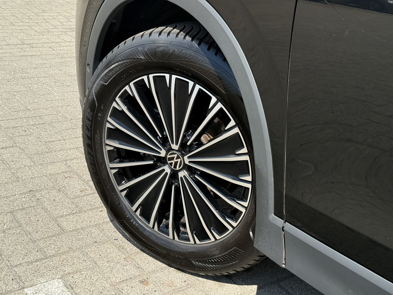Volkswagen Tiguan 1.5 eTSI Goal,360°,Matrix,AHK,IQ-Drive foto 17