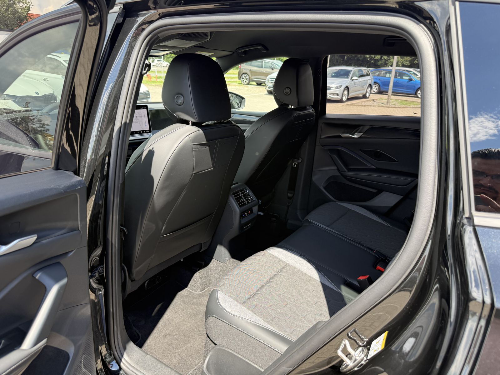 Volkswagen Tiguan 1.5 eTSI Goal,360°,Matrix,AHK,IQ-Drive foto 7