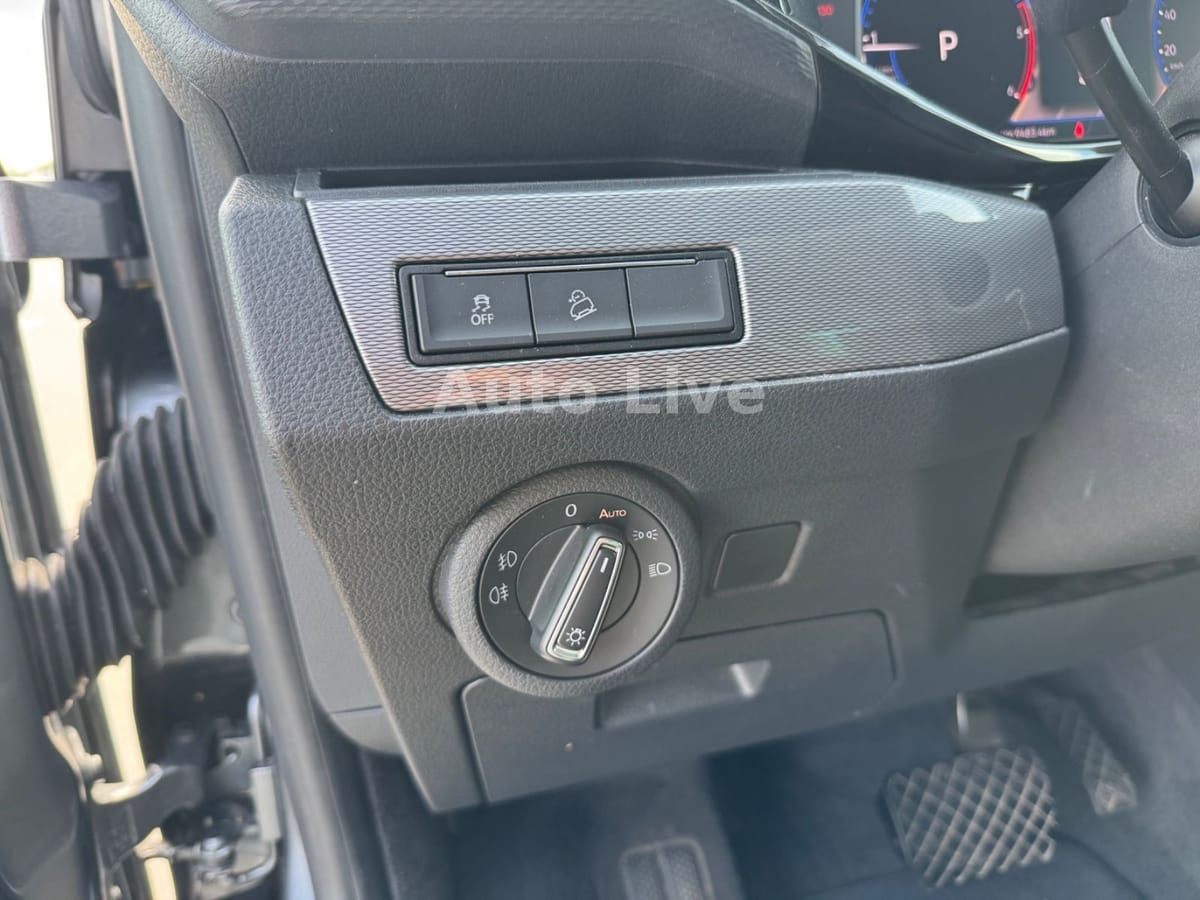 Volkswagen T6.1 Multivan 4M DSG 7-STZE VIRTU NAVI LED LEDER foto 22