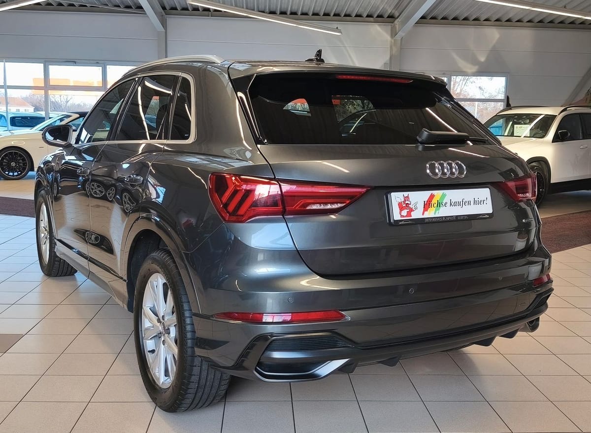 Audi Q3 quattro 3x S-line 190 PS Matrix DAB Spur Key foto 5