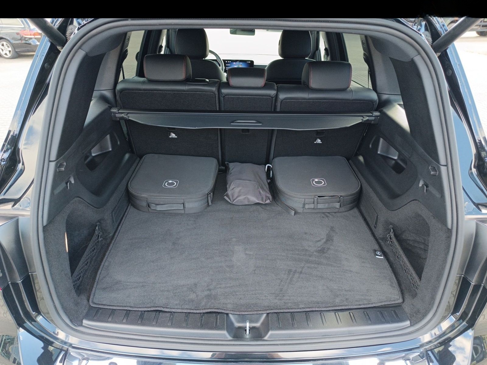 Mercedes-Benz EQB 300 4M AMG Advanced*Pano*Night*Memory*360° foto 10