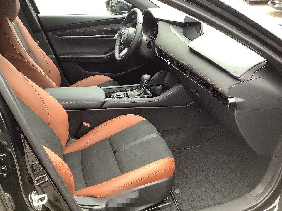 Mazda 3 2.5L e-SKYACTIV G 140ps Nagisa foto 20