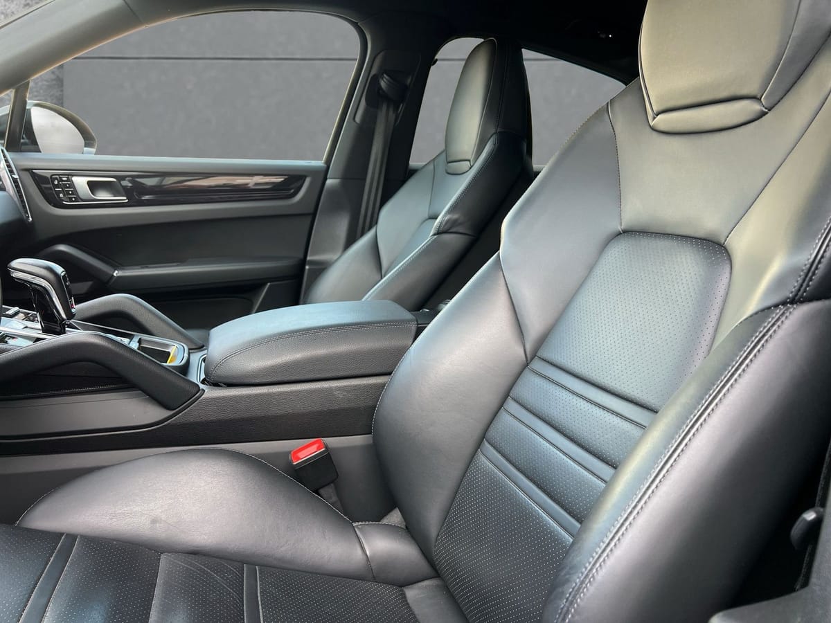 Porsche Cayenne Coupe Sport-Chrono Luftf. Pano LED foto 16