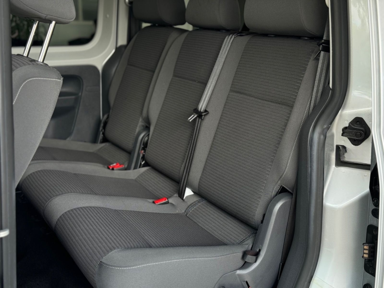 Volkswagen Caddy Comfortline TSI Behindertengerecht-Rampe foto 11