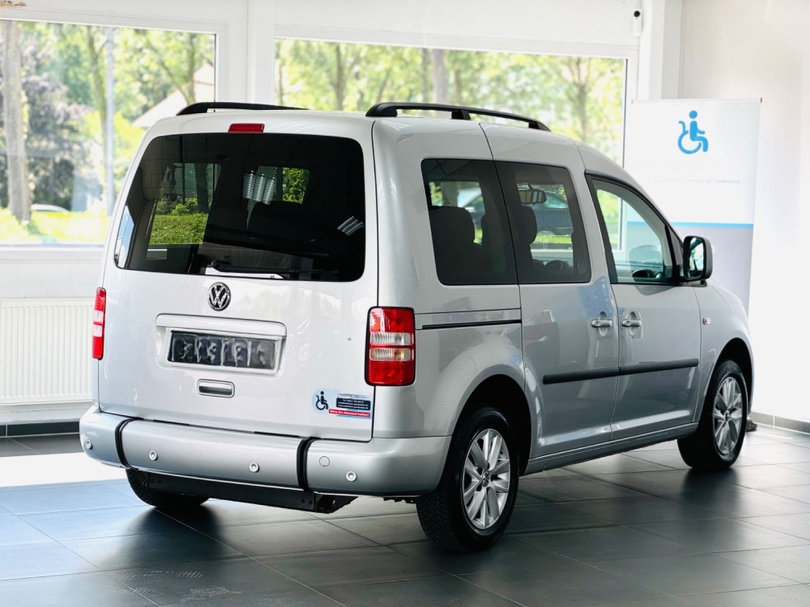 Volkswagen Caddy Comfortline TSI Behindertengerecht-Rampe foto 5