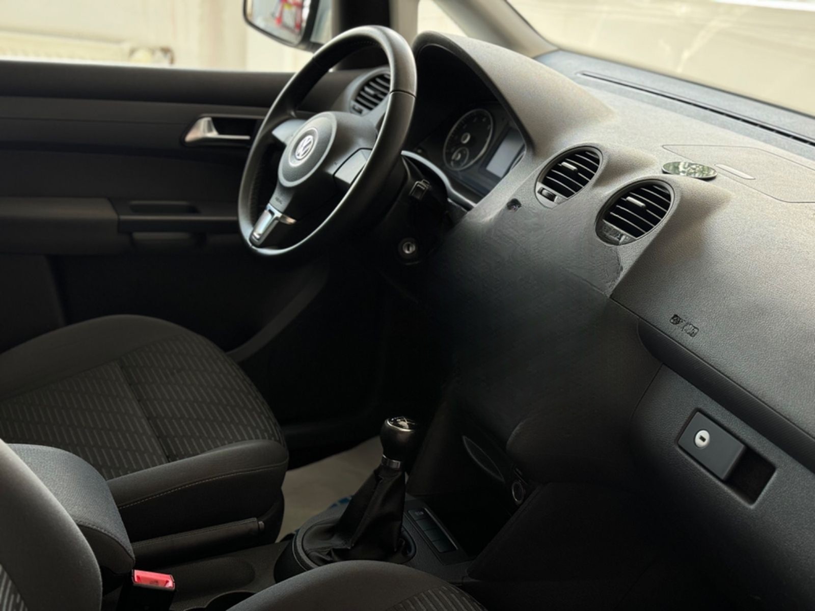 Volkswagen Caddy Comfortline TSI Behindertengerecht-Rampe foto 9