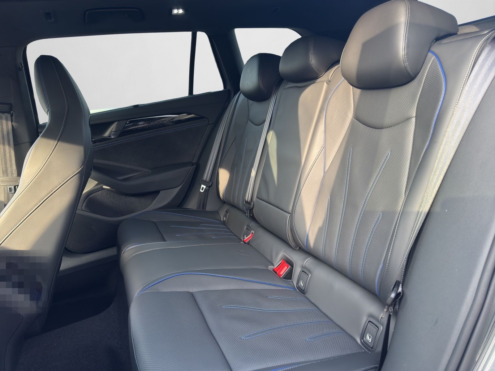Volkswagen Passat R-Line "Signature", 4Motion, Pano, AHK el foto 14