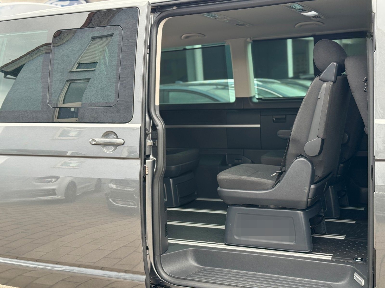 Volkswagen T6.1 Multivan Comfortline 4Motion 6-Sitzer StHzg foto 21