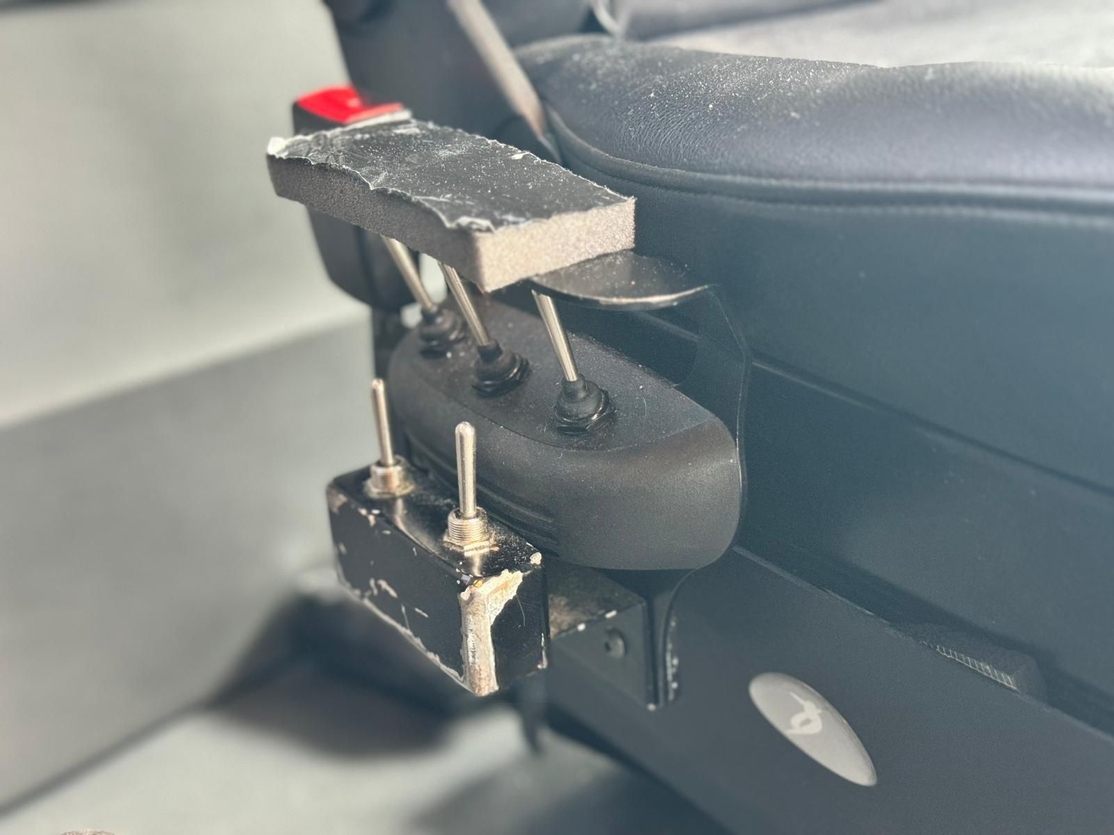 Volkswagen T5 Caravelle behindertengerecht *Rampe* foto 17